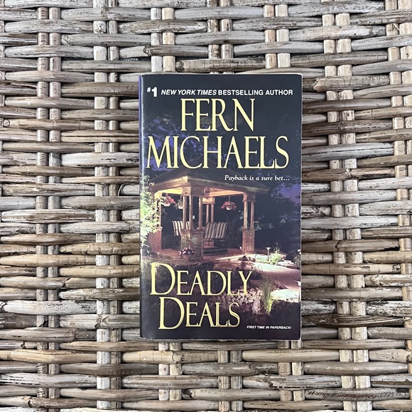Fern Michaels Deadly Deals - Picture 1 of 2